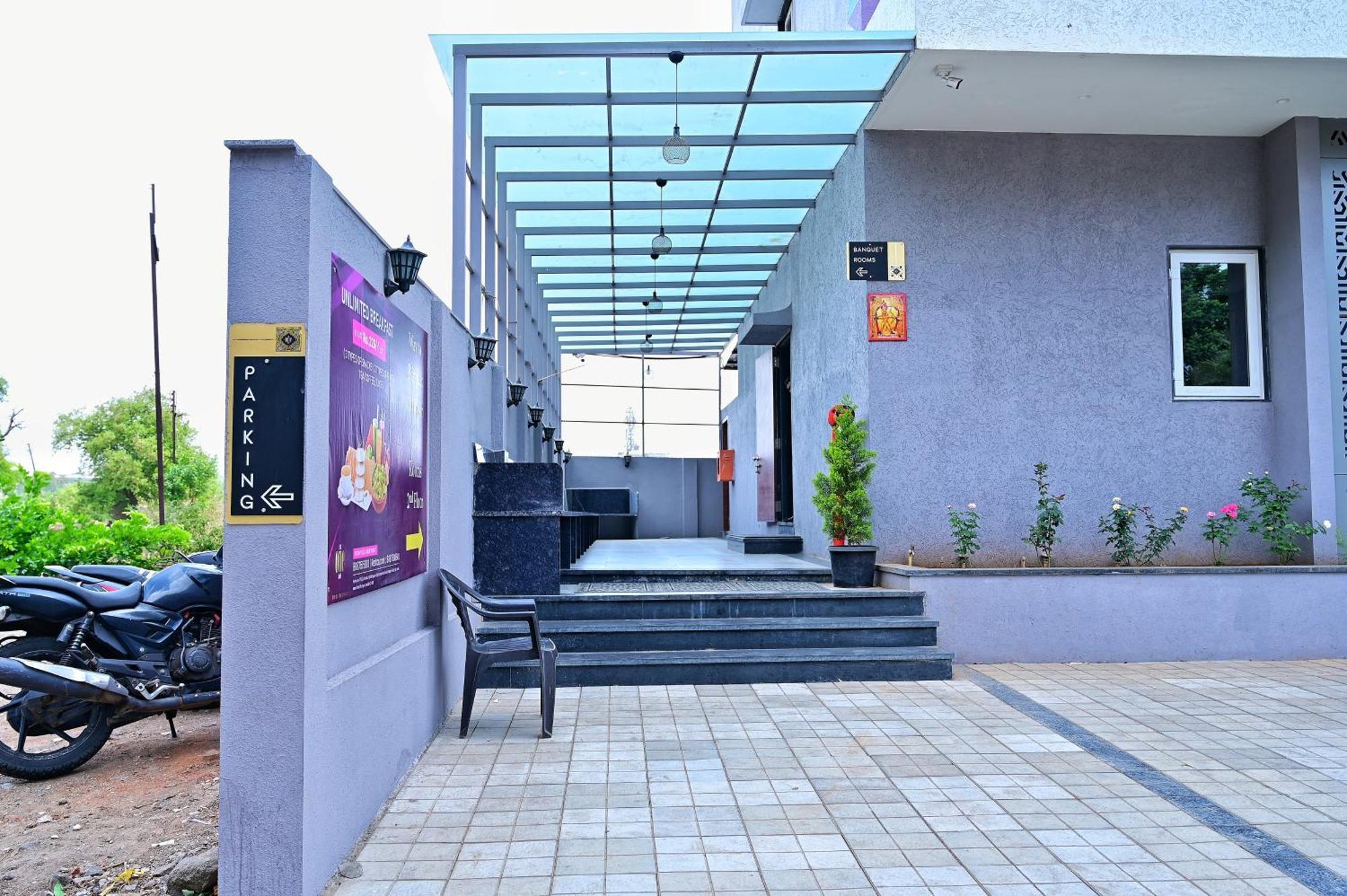 The One Hotel Nashik Exterior photo
